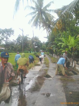 Kerjabakti di Dusun Watu